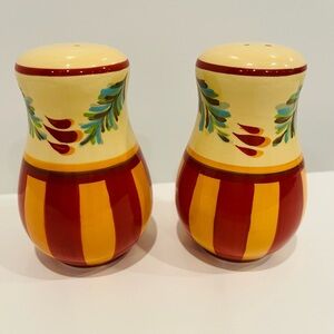 Southern Living At Home Siena salt and pepper shakers